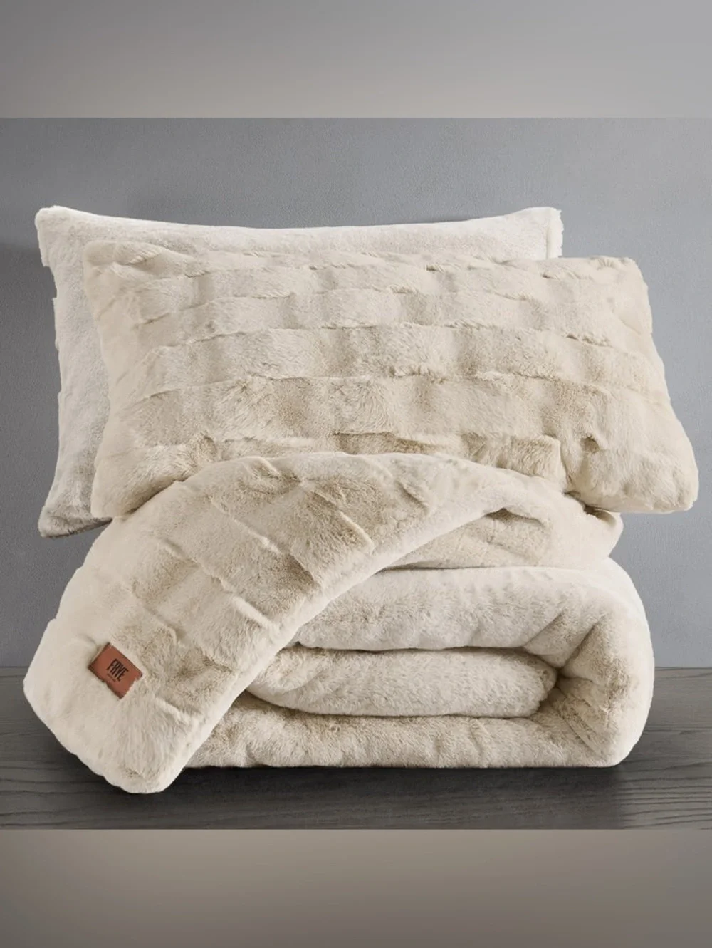 FRYE, 3 Piece - Faux Fur Comforter Set Beige